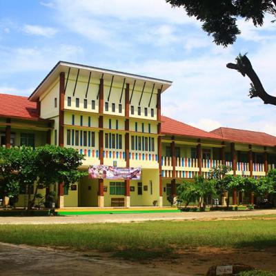 Gedung SMA 1 Metro