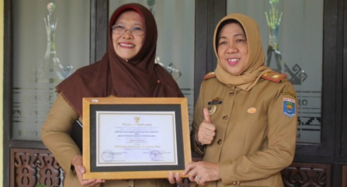 SMAN 1 Kota Metro Terima Penghargaan Adiwiyata Nasional